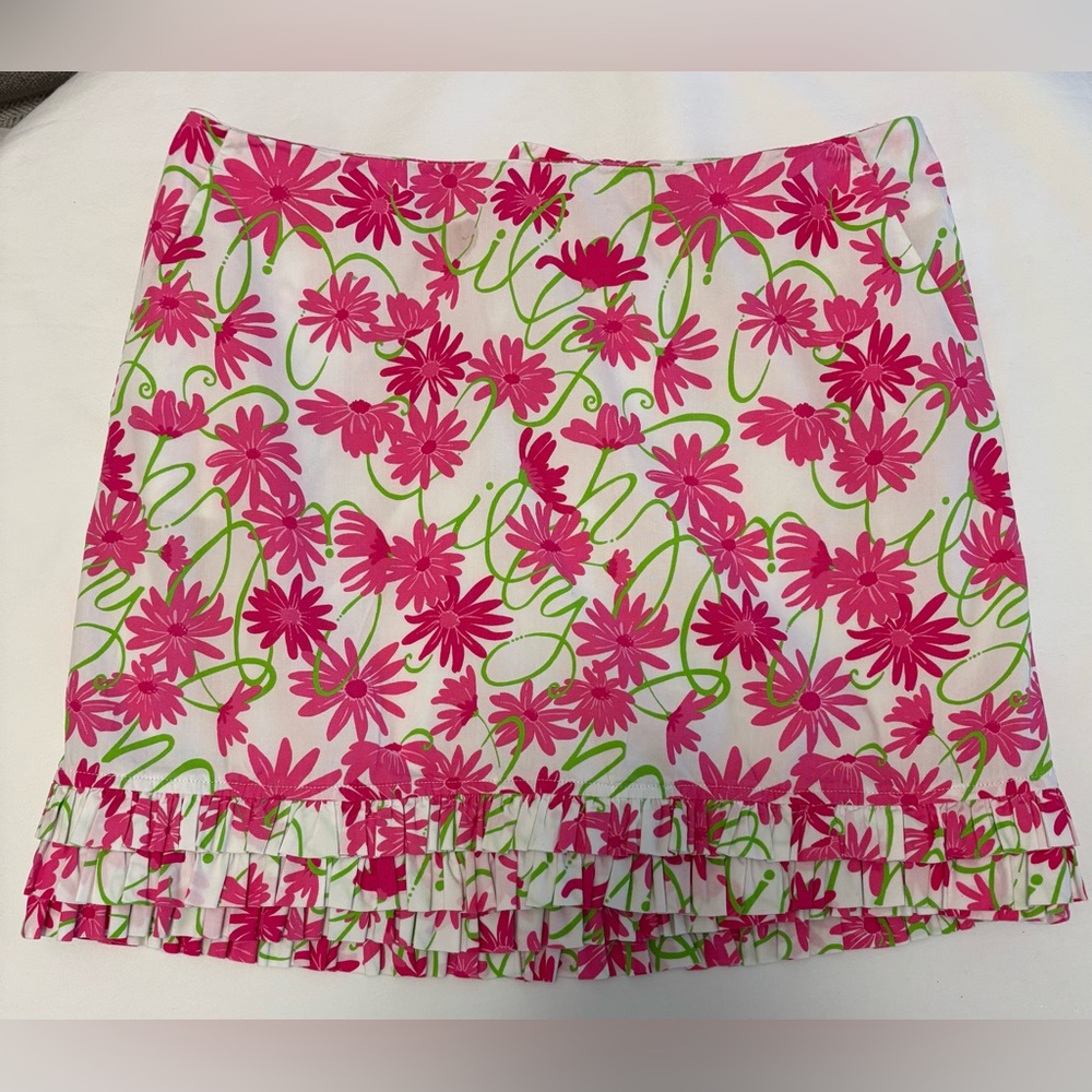LILLY PULITZER White Skirt Fuchsia Daisies & Triple Ruffle Hem Size 2